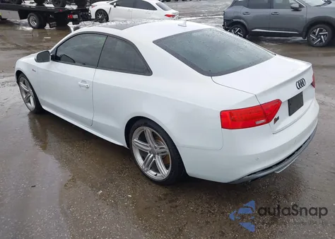 2013 Audi S5 3.0T Premium Plus z USA, uszkodzony, nr VIN WAUVGAFR5DA061189